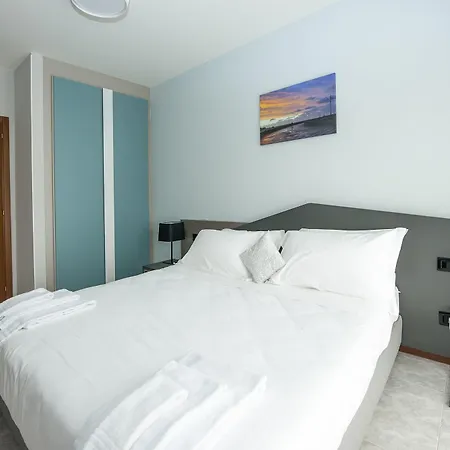 Suites Marilia Apartments - Suite Livorno Holiday Home Group Apartment *