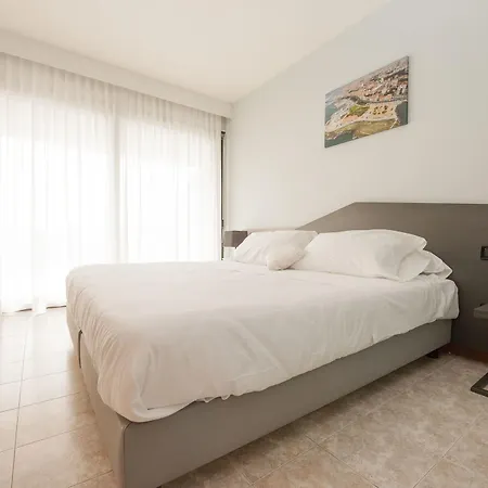 Suites Marilia Apartments - Suite Livorno Holiday Home Group * Livorno