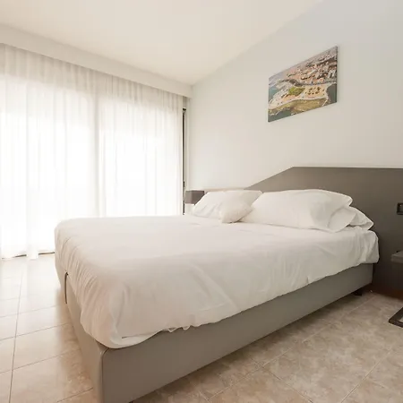 Marilia - Group Apartmán Livorno